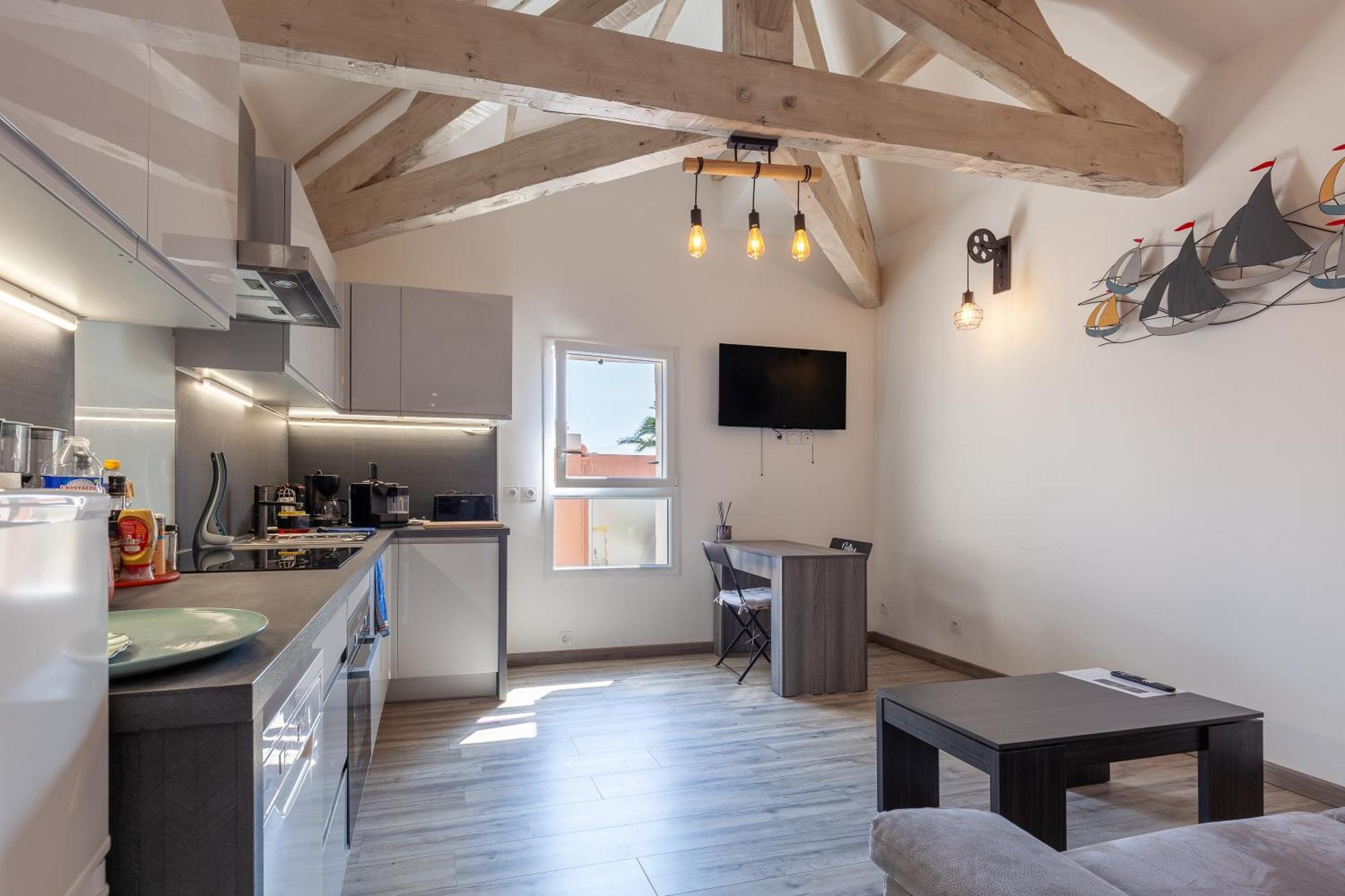Apartment T2 Lumineux Refait A Neuf